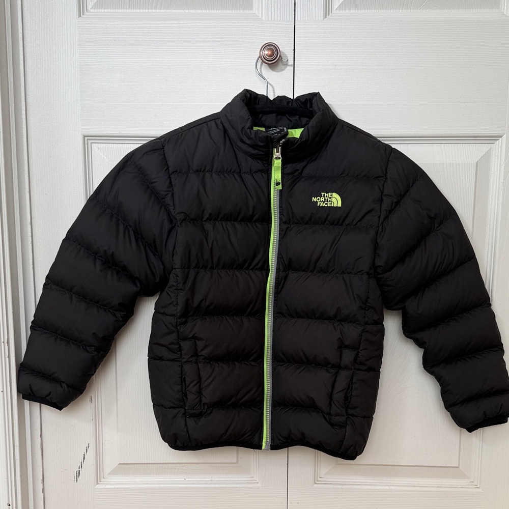 Boys The North Face Black and Green Puffer Coat size 10/12
